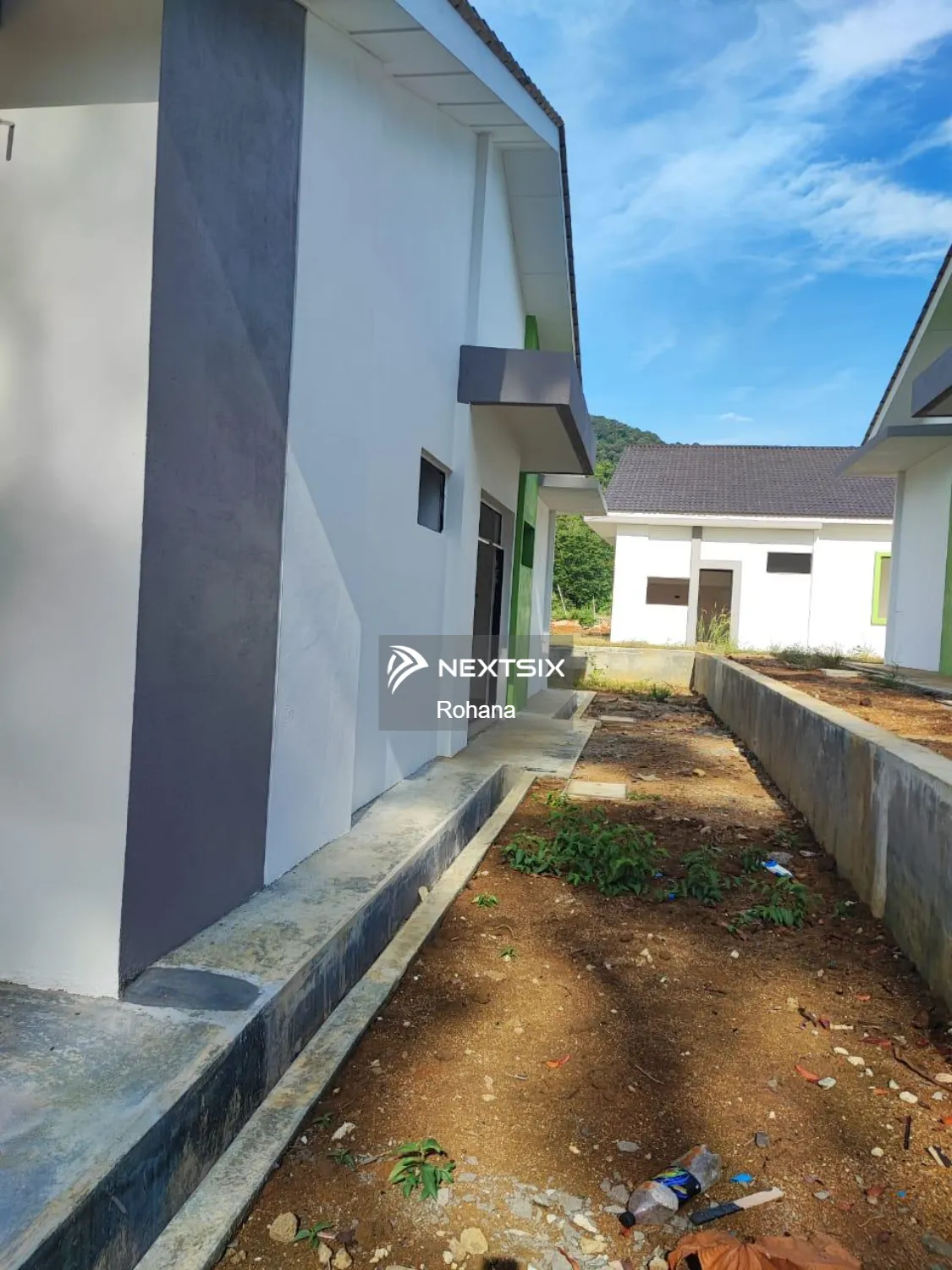 Semi-detached House For Sale in Balok Pahang - Image 13