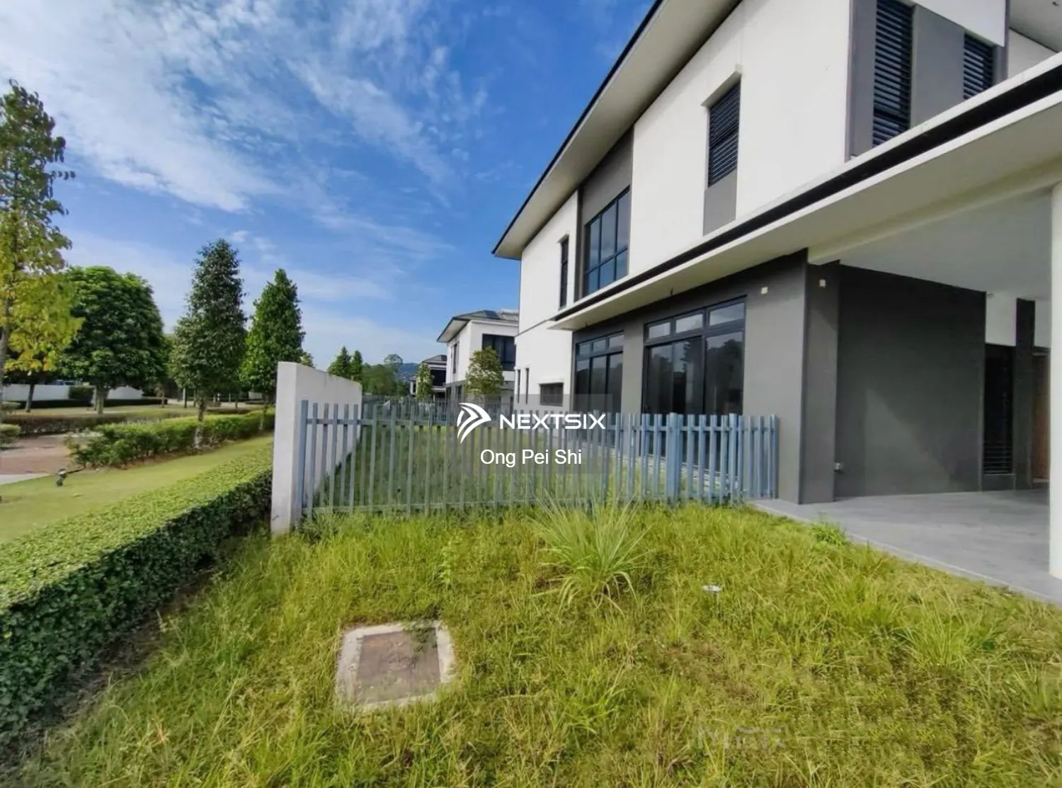 Semi-detached House For Sale in Setia Alam Selangor