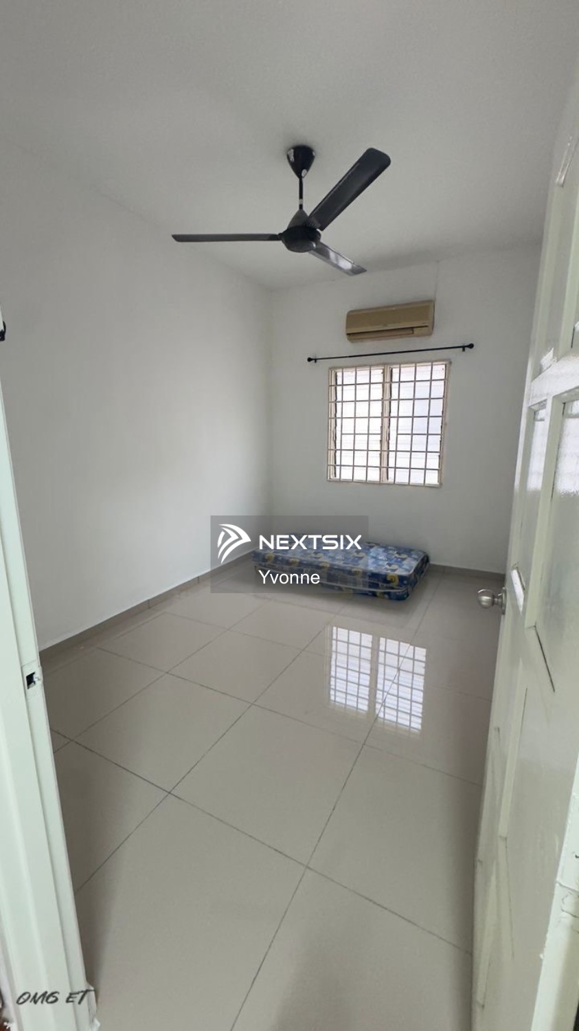 2-sty Terrace/Link House For Sale in Klang Selangor - Image 5