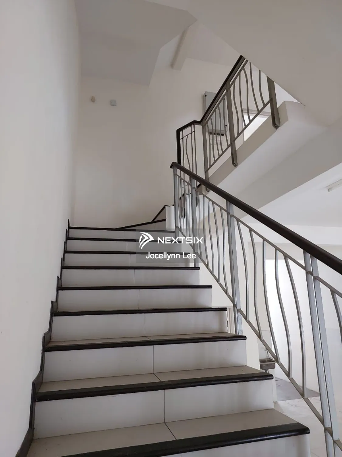 3-sty Terrace/Link House For Sale in Batu Maung Penang - Image 7