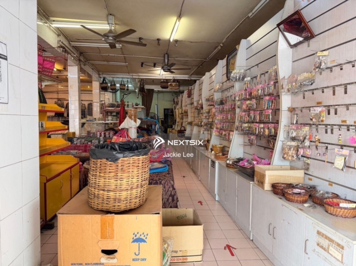 Retail Space For Rent in Kuching Sarawak - Image 5