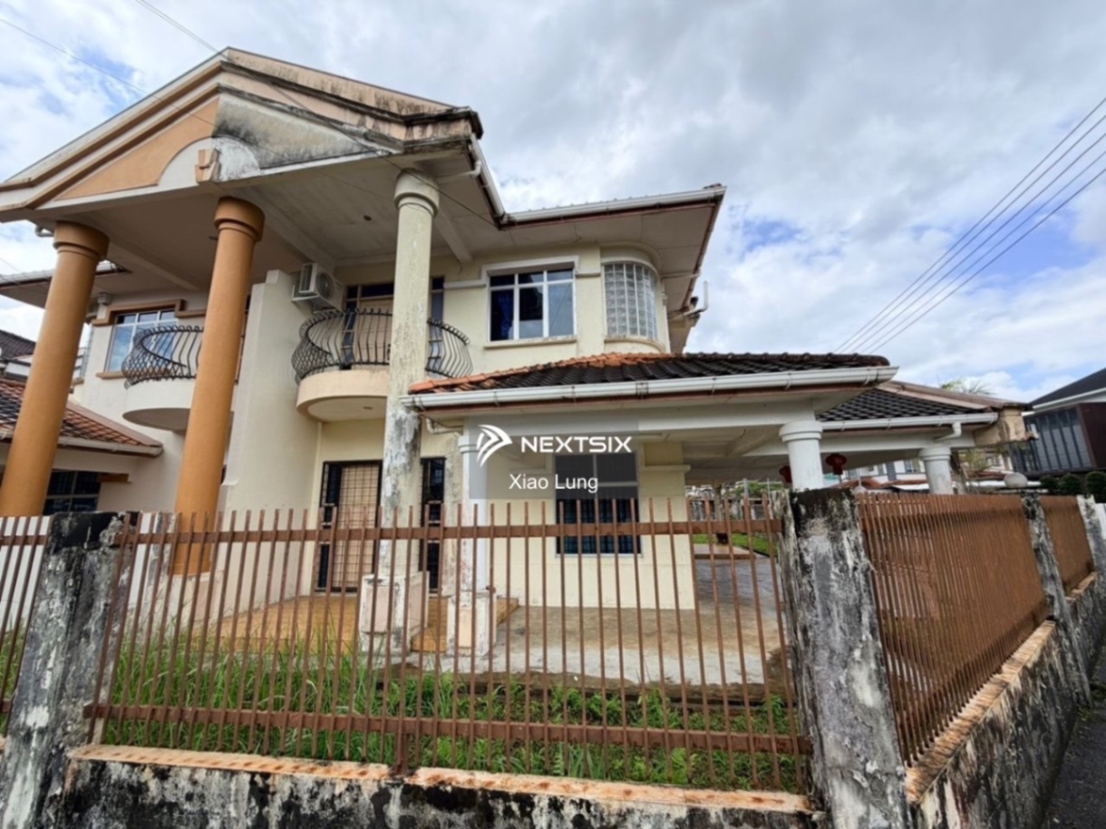 Semi-detached House For Rent in Kuching Sarawak