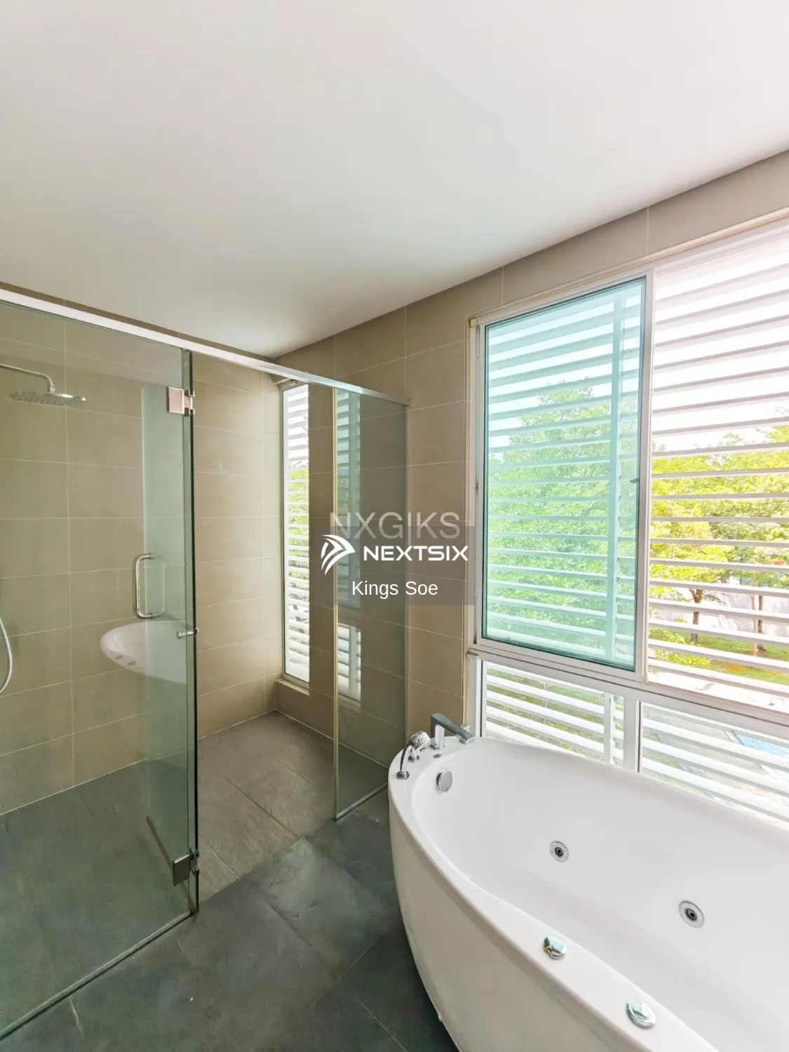Bungalow For Sale in Klang Selangor - Image 8