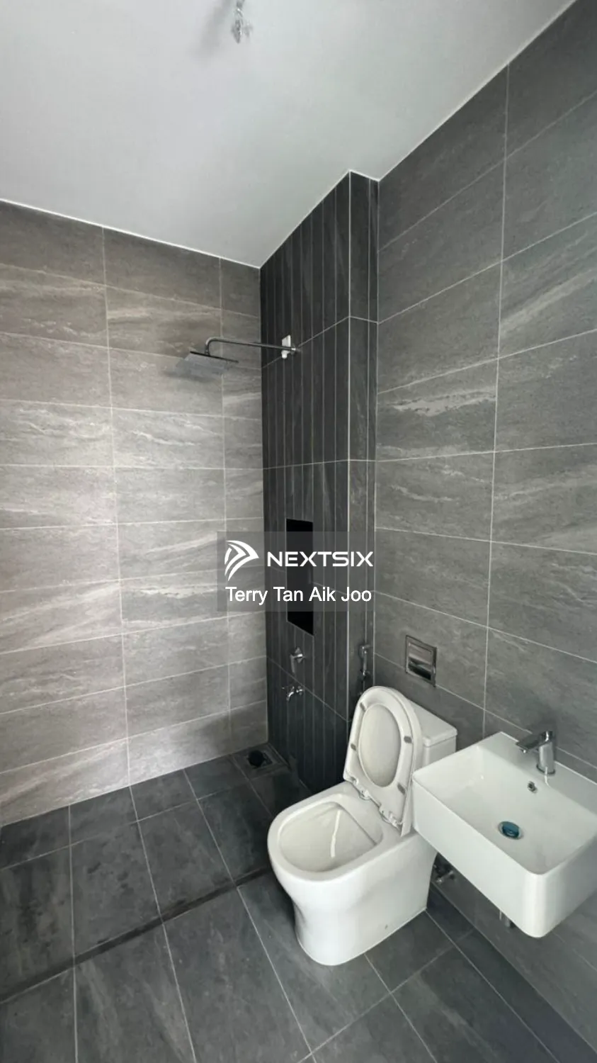 Semi-detached House For Sale in Johor Bahru Johor - Image 7