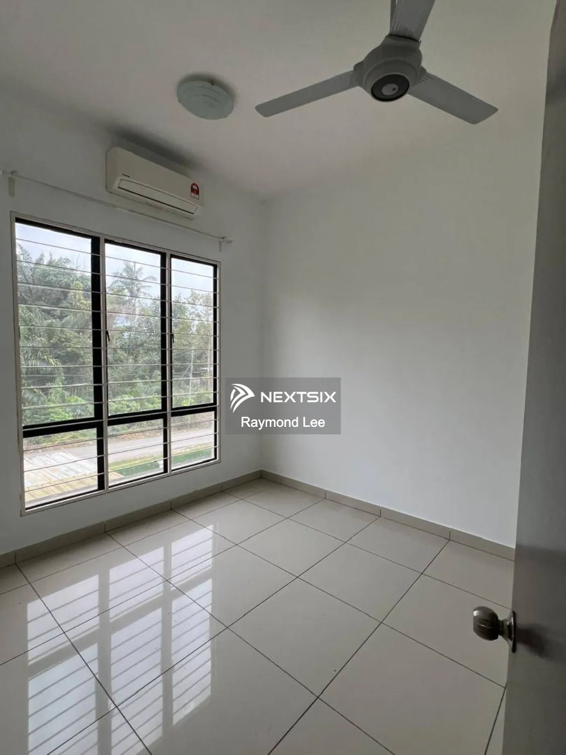 Semi-detached House For Sale in Dengkil Selangor - Image 10