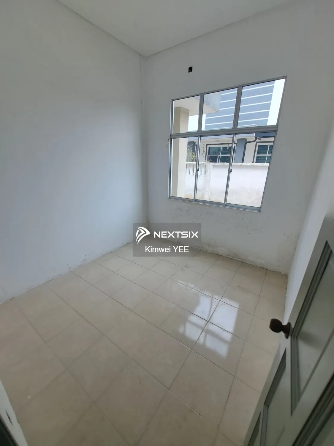 Semi-detached House For Sale in Balok Pahang - Image 8