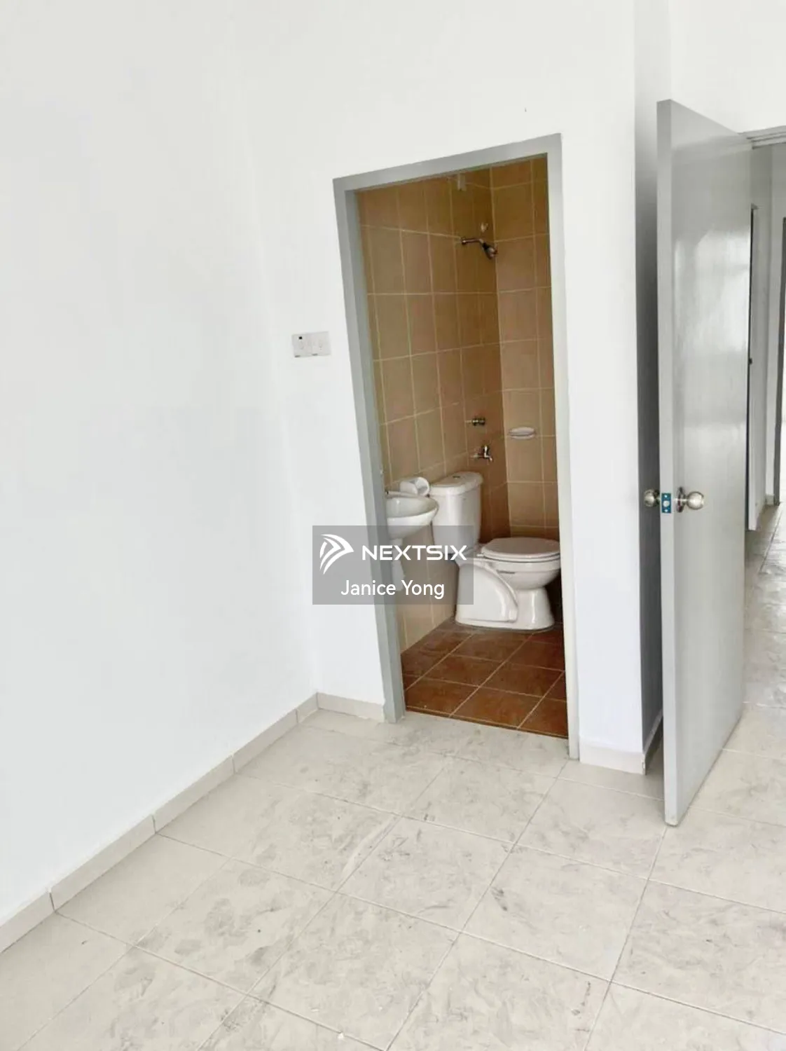 2-sty Terrace/Link House For Sale in Senai Johor - Image 5