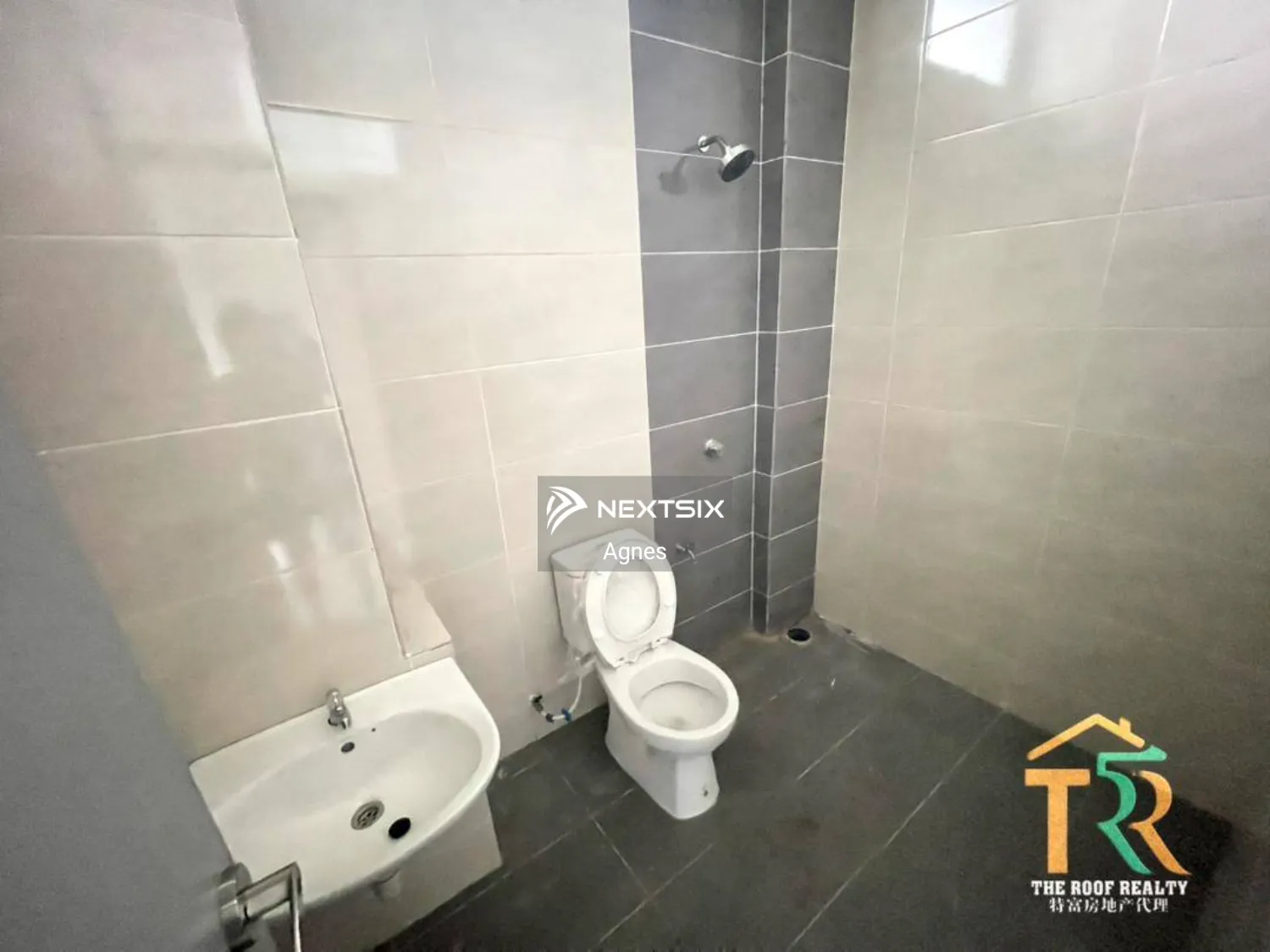2-sty Terrace/Link House For Sale in Kuching Sarawak - Image 7