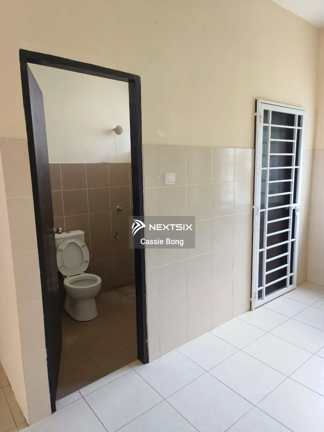 2-sty Terrace/Link House For Sale in Kuching Sarawak - Image 10