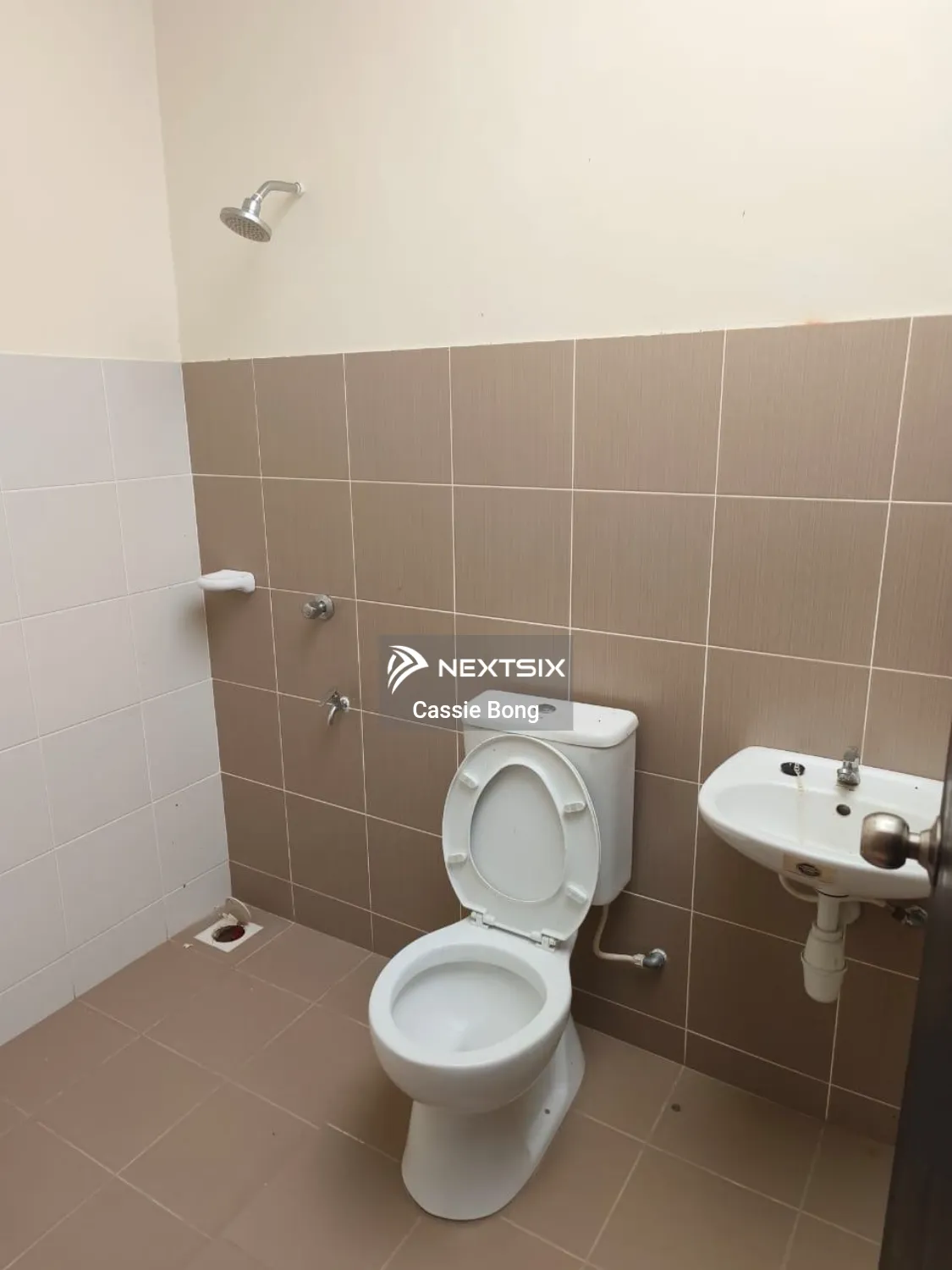 2-sty Terrace/Link House For Sale in Kuching Sarawak - Image 8