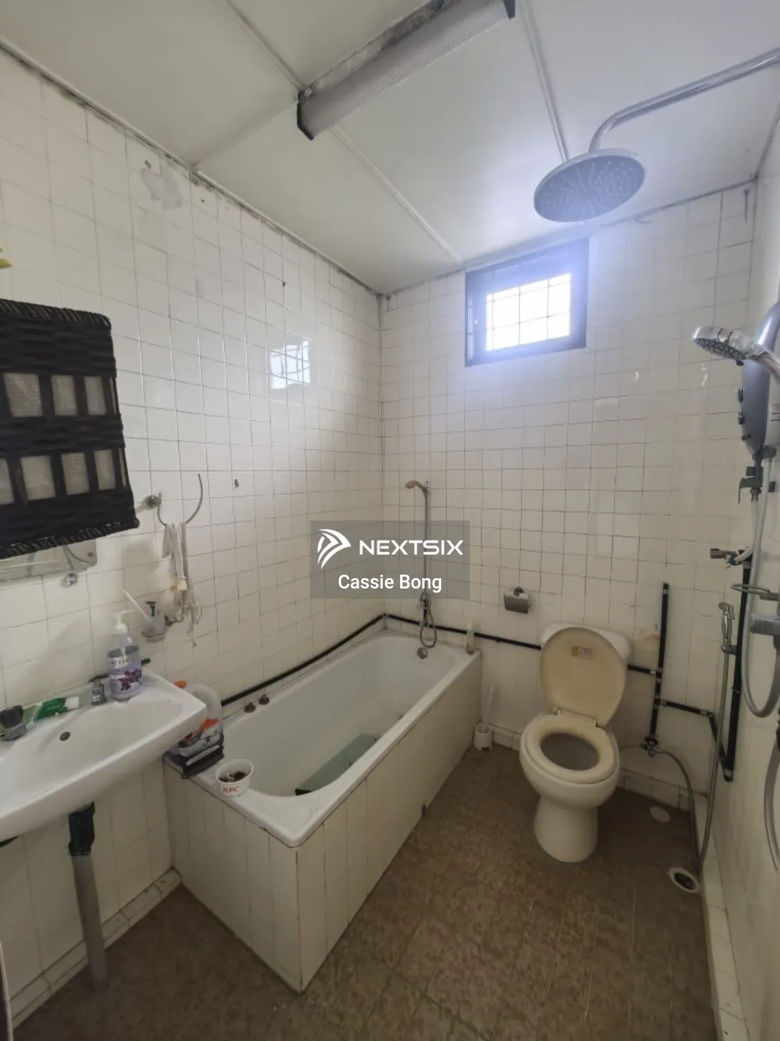 Semi-detached House For Sale in Kuching Sarawak - Image 13