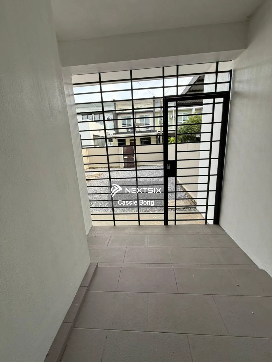 2-sty Terrace/Link House For Sale in Kuching Sarawak - Image 8