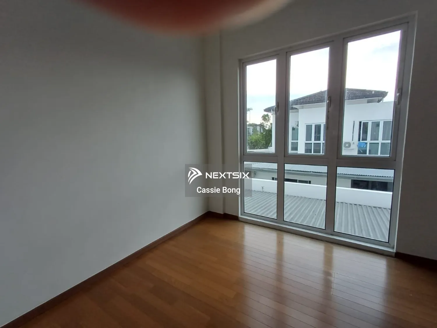 Semi-detached House For Sale in Kuching Sarawak - Image 10
