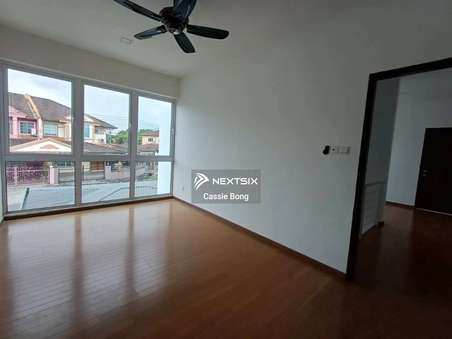 Semi-detached House For Sale in Kuching Sarawak - Image 9