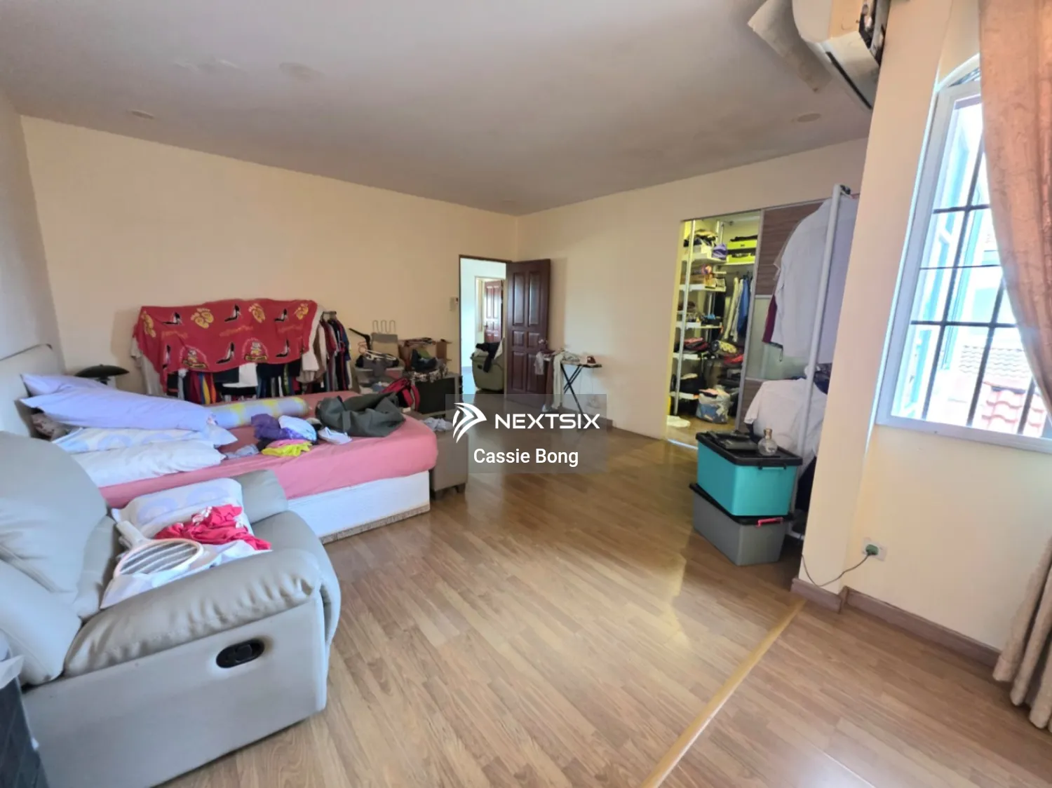 Semi-detached House For Sale in Kuching Sarawak - Image 10