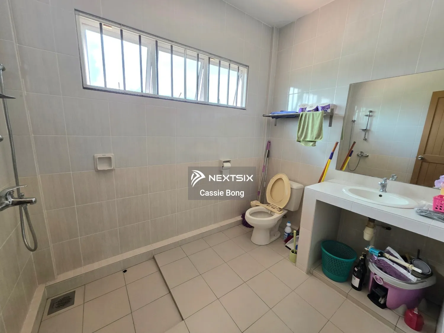 Semi-detached House For Sale in Kuching Sarawak - Image 13