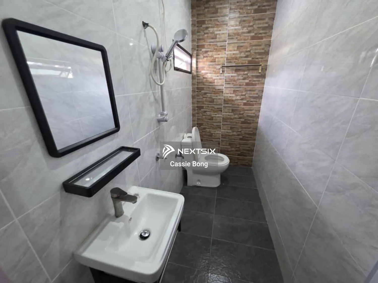 2-sty Terrace/Link House For Sale in Kuching Sarawak - Image 23