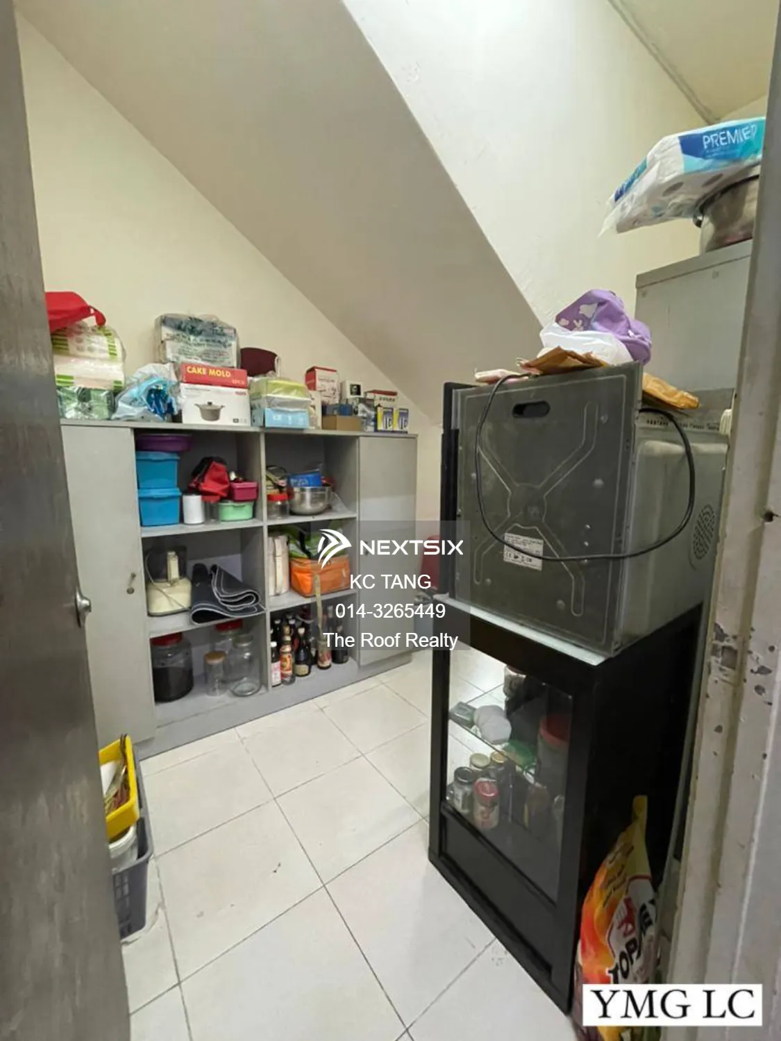 Semi-detached House For Sale in Klang Selangor - Image 9