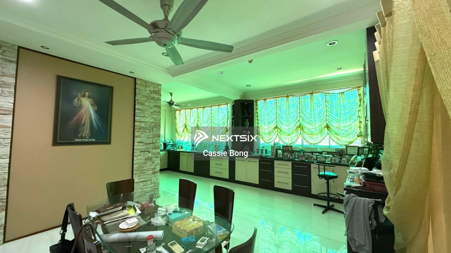 Semi-detached House For Sale in Kuching Sarawak - Image 6