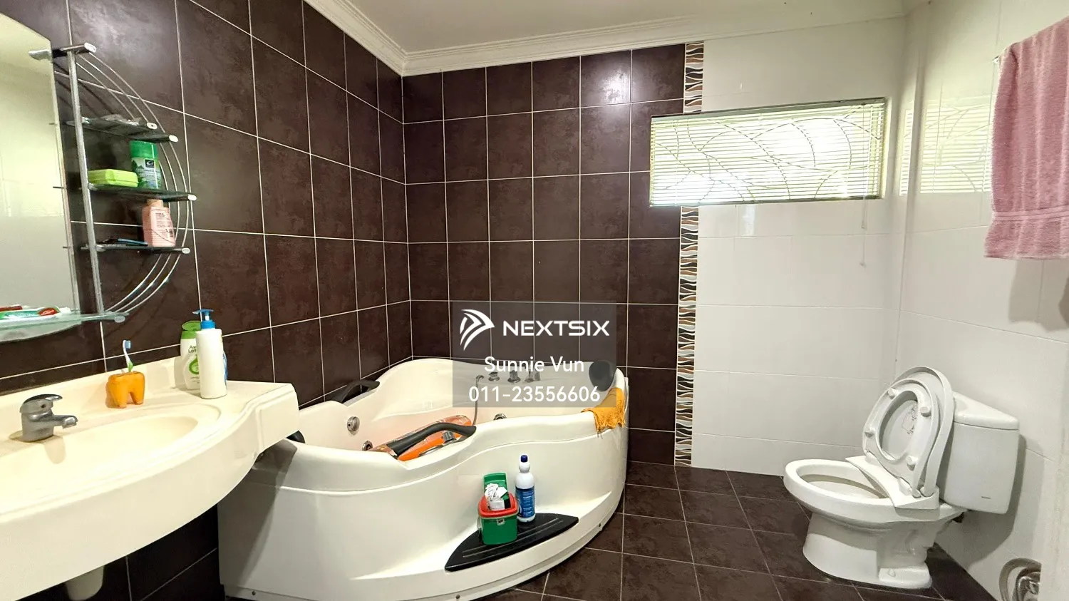 Semi-detached House For Sale in Kuching Sarawak - Image 9