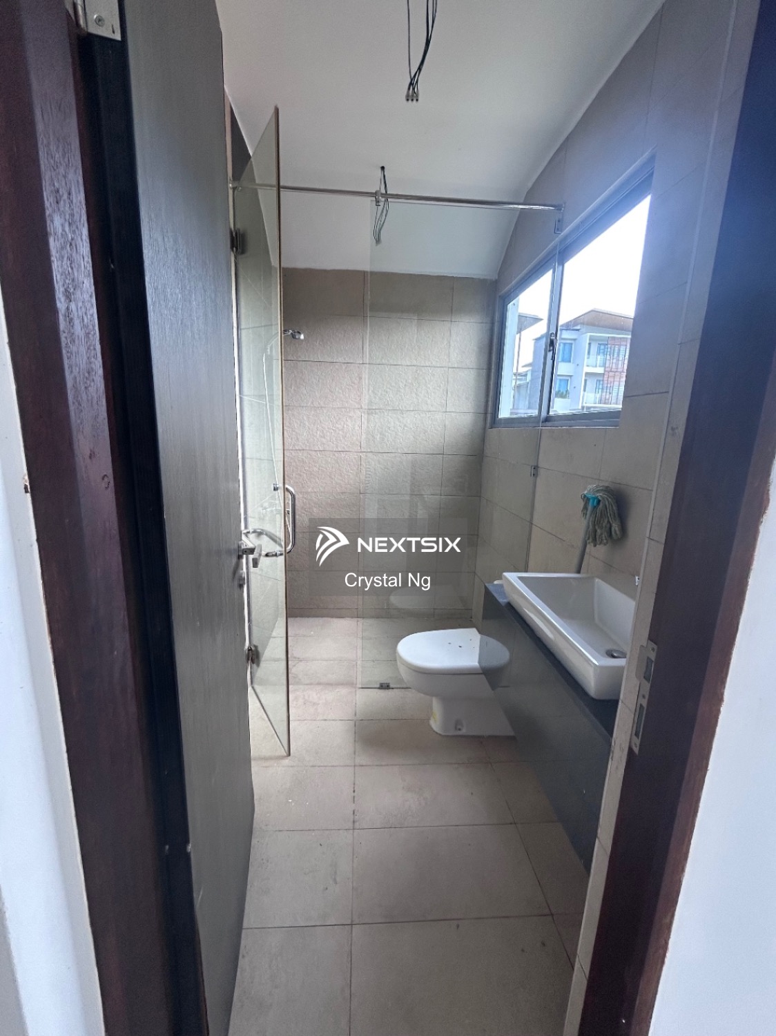 3-sty Terrace/Link House For Sale in Kuching Sarawak - Image 9