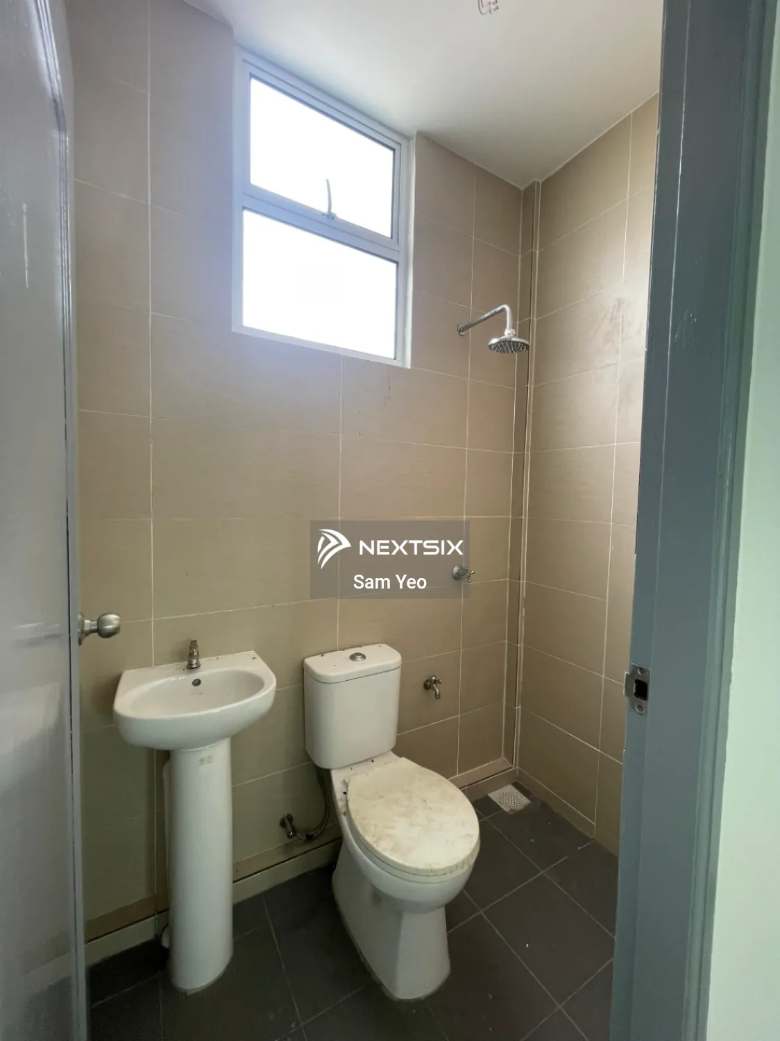 2-sty Terrace/Link House For Sale in Kota Samarahan Sarawak - Image 5