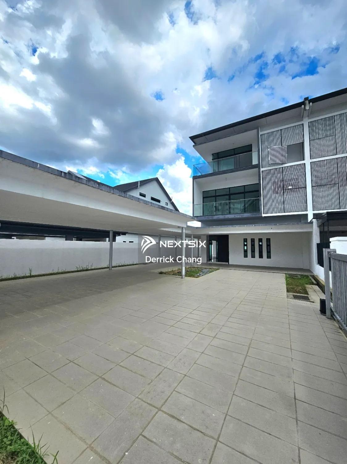 3 Storey Semi-detached Homes For Sale in Kuching Sarawak