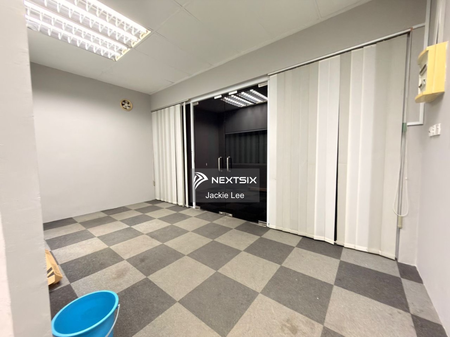 Shop For Rent in Kuching Sarawak - Image 10