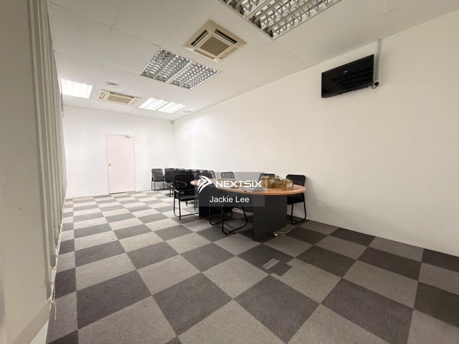 Shop For Rent in Kuching Sarawak - Image 9