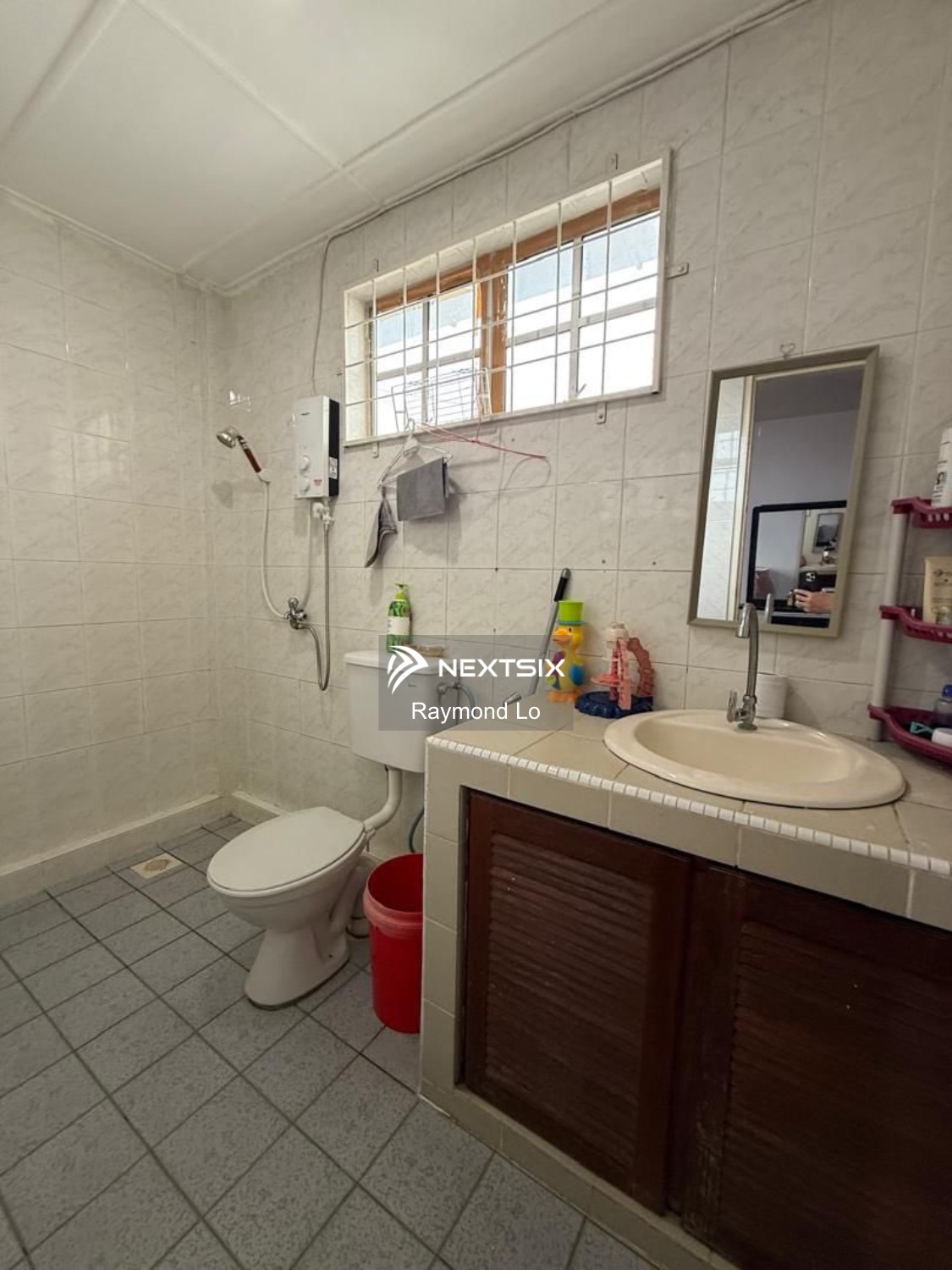 Semi-detached House For Sale in Kuching Sarawak - Image 8