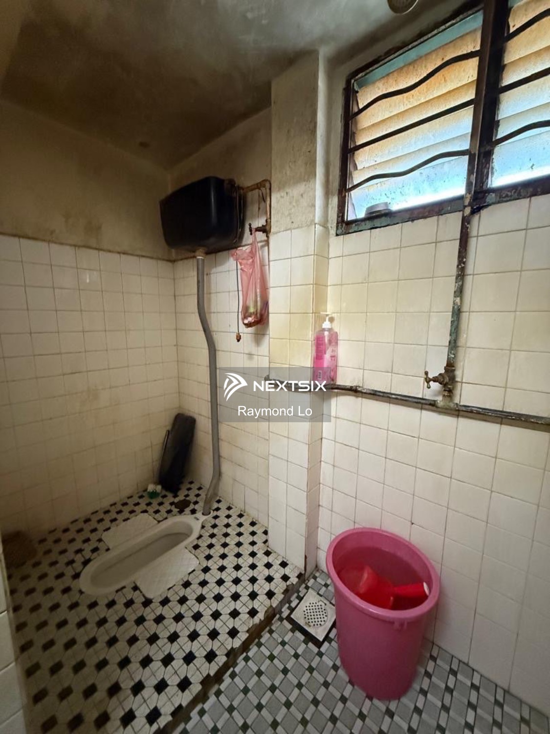 Semi-detached House For Sale in Kuching Sarawak - Image 8