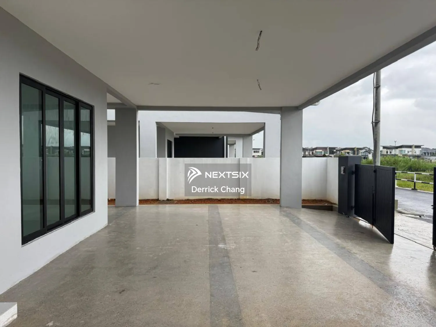 Semi-detached House For Sale in Kuching Sarawak - Image 11