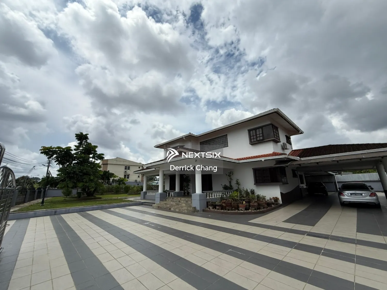 Bungalow For Sale in Kuching Sarawak - Image 11