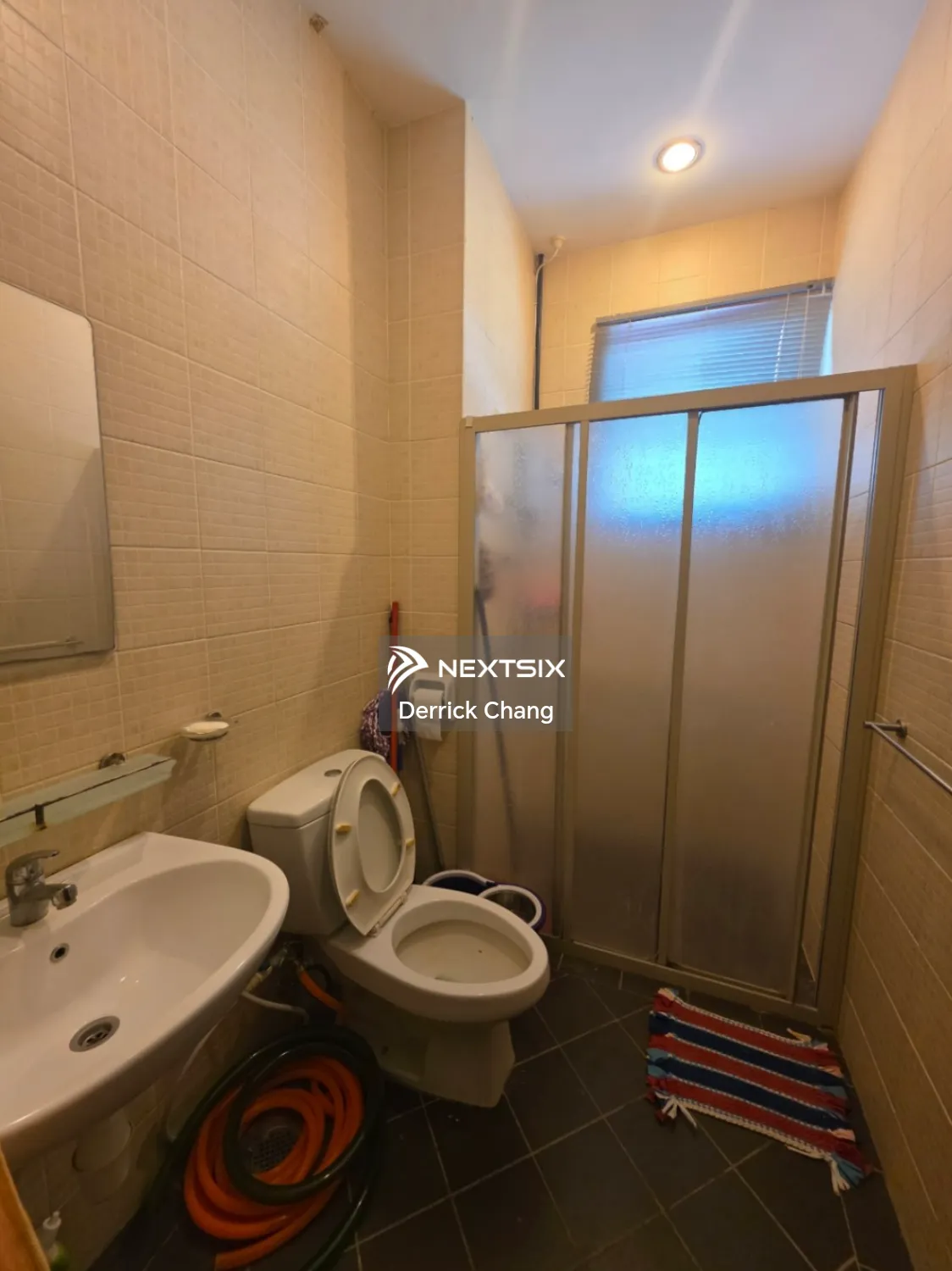 Semi-detached House For Sale in Kuching Sarawak - Image 12