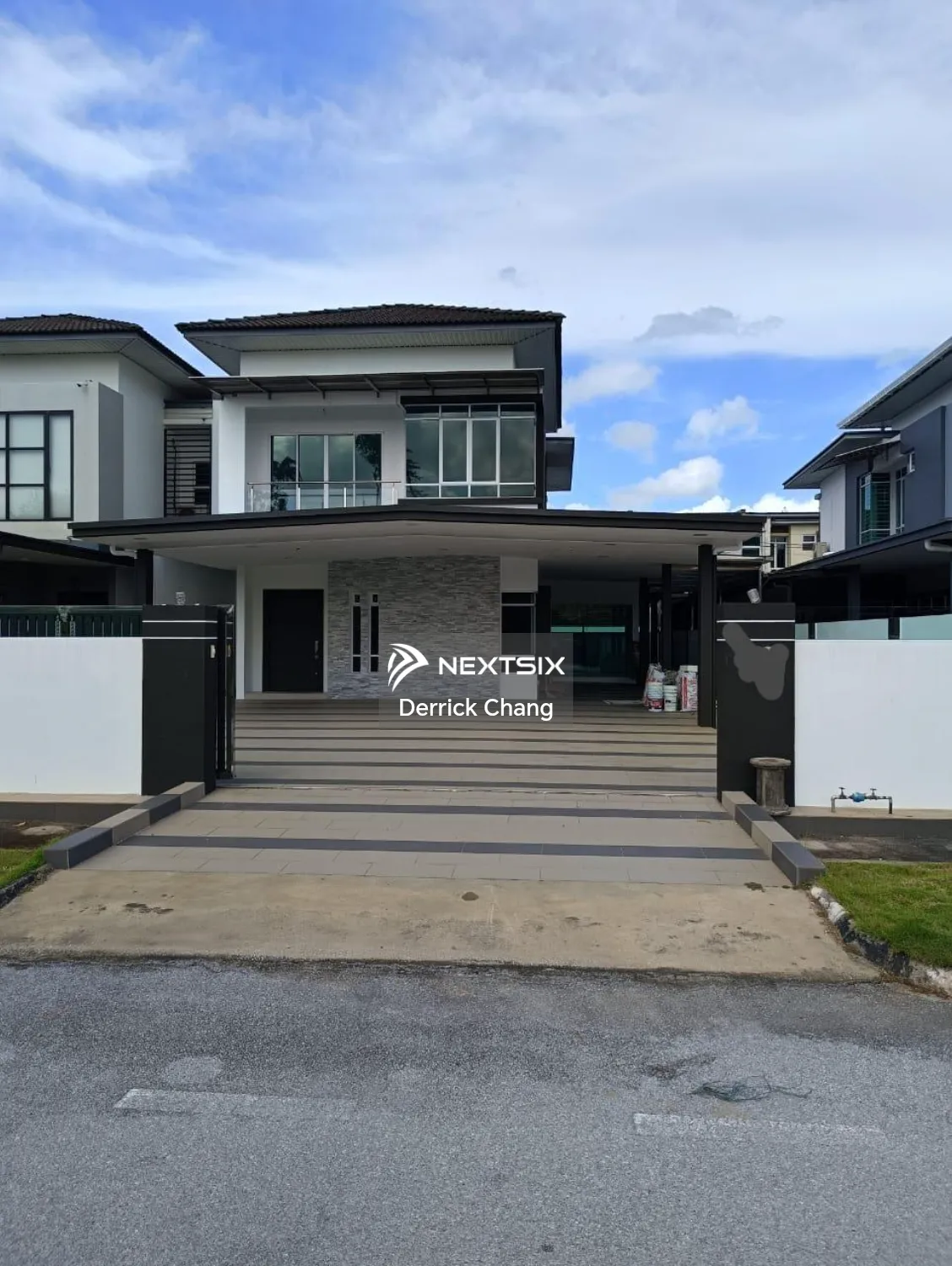 Semi-detached House For Sale in Kota Samarahan Sarawak