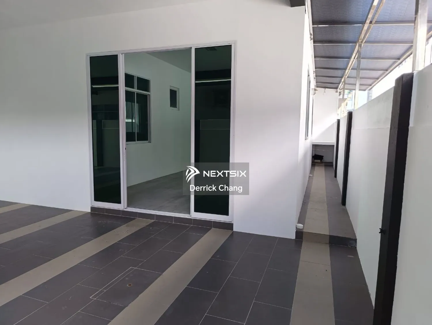 Semi-detached House For Sale in Kota Samarahan Sarawak - Image 10