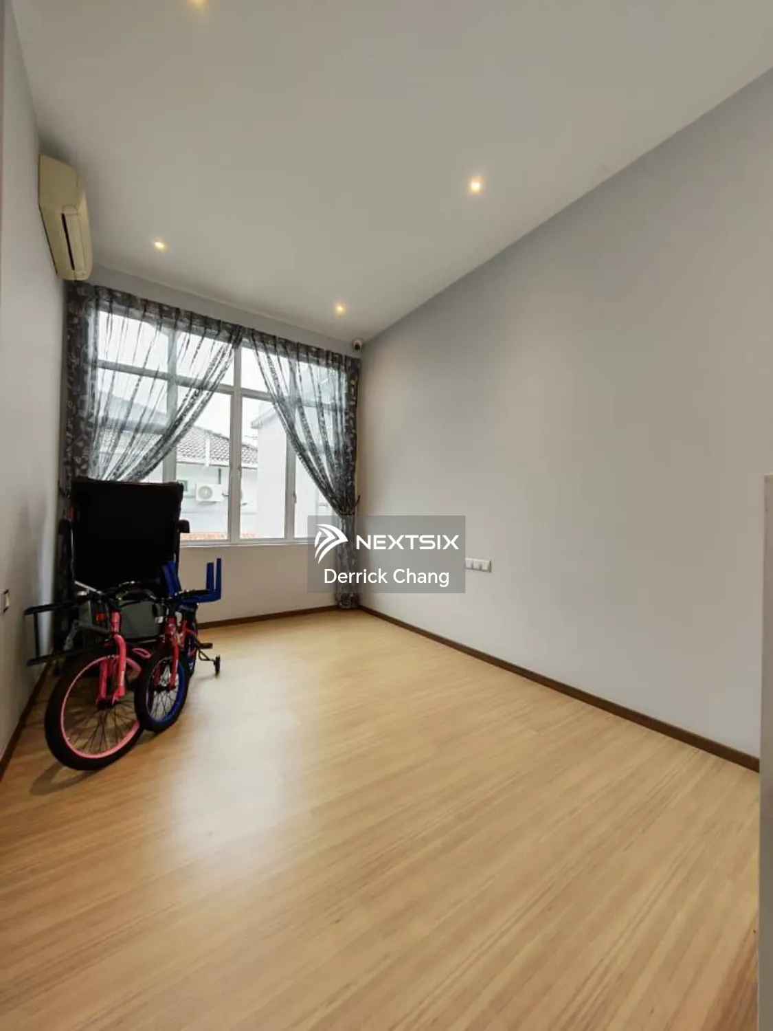Semi-detached House For Sale in Kuching Sarawak - Image 18
