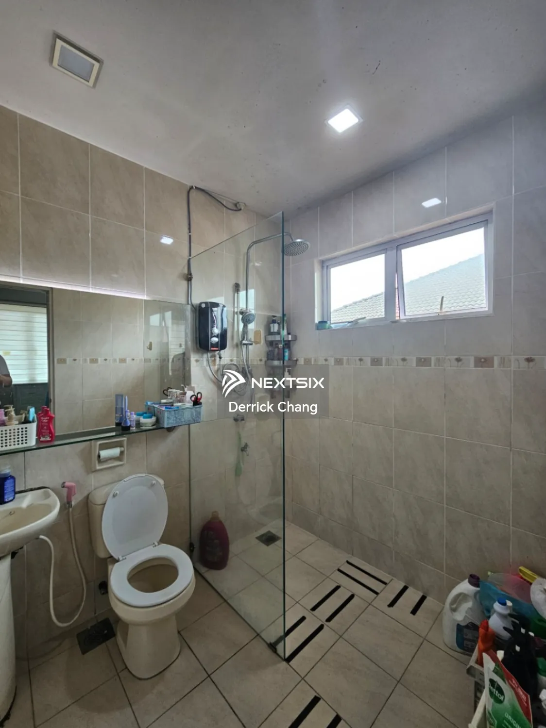 Semi-detached House For Sale in Kuching Sarawak - Image 16