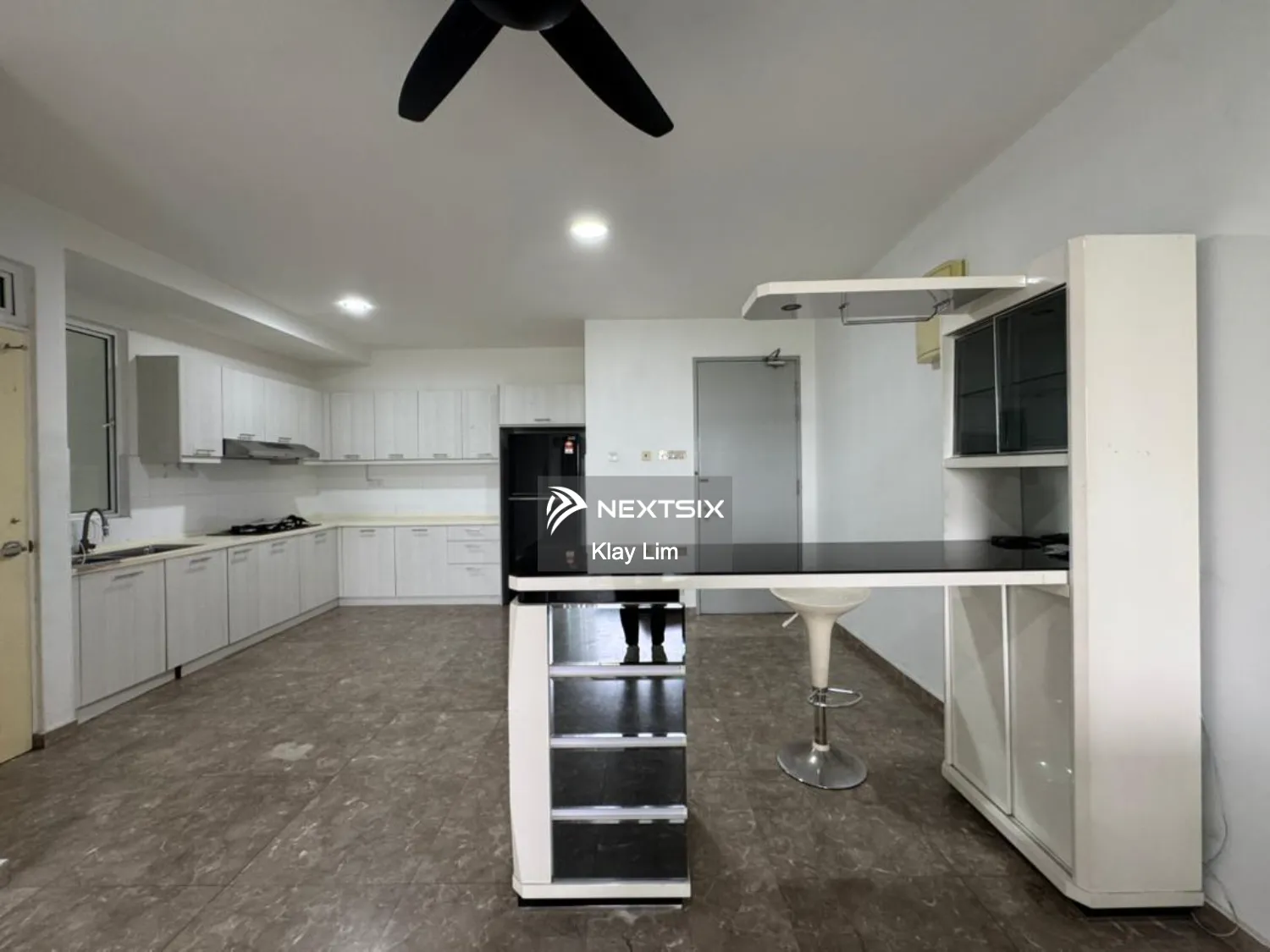 Condominium For Rent in Subang Jaya Selangor - Image 8