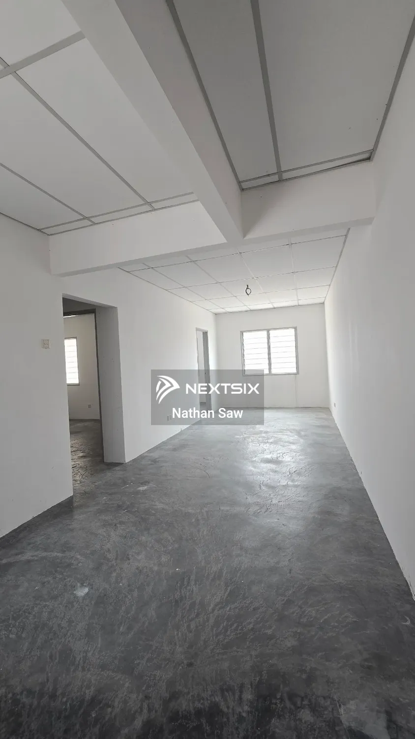 Flat floor plan - Image 5