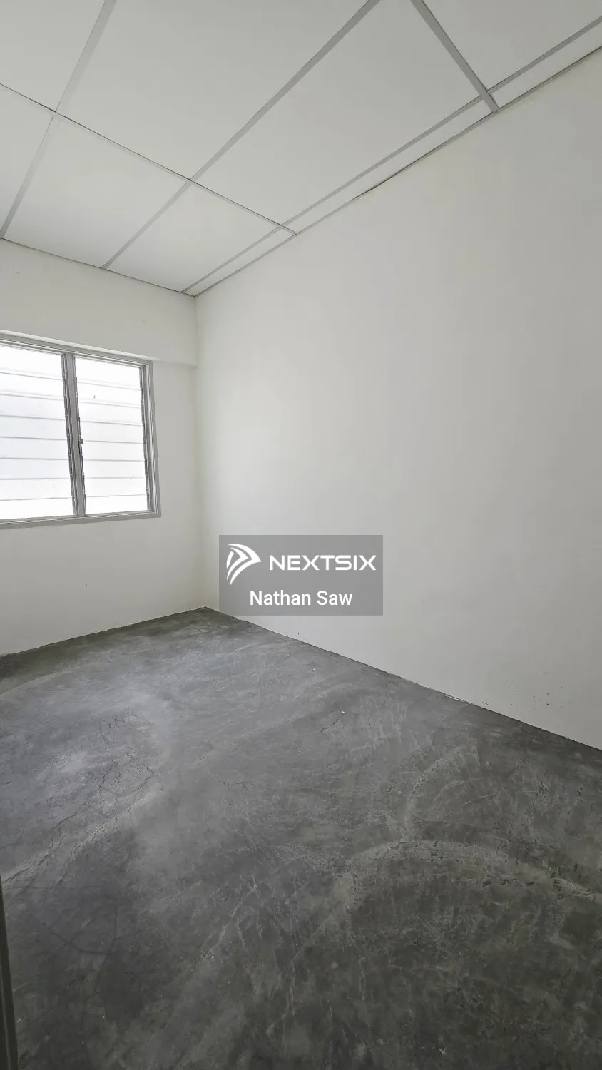 Flat floor plan - Image 6