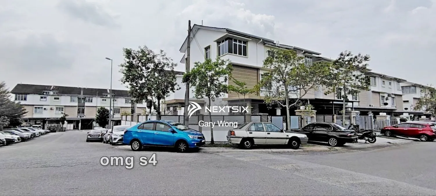 Townhouse For Sale in Seri Kembangan Selangor