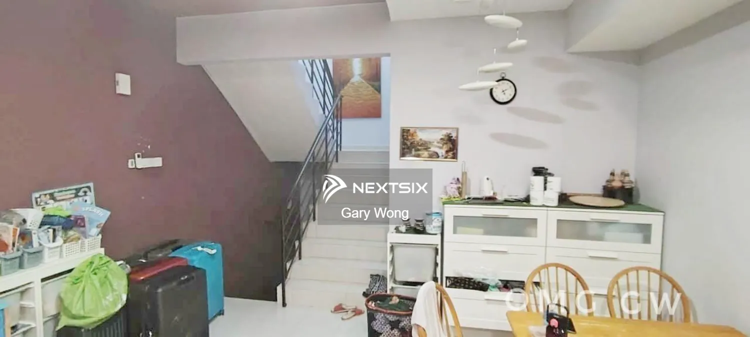 Townhouse For Sale in Seri Kembangan Selangor