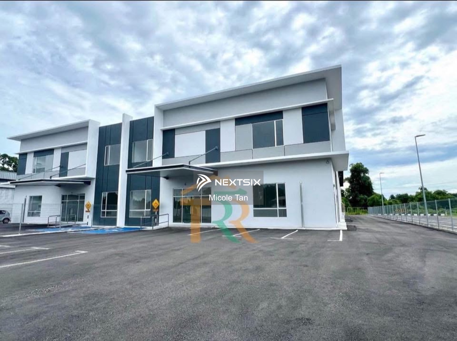 Commercial Semi-D For Rent in Muar Johor