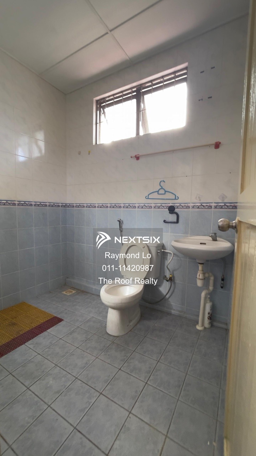 Semi-detached House For Sale in Kuching Sarawak - Image 6