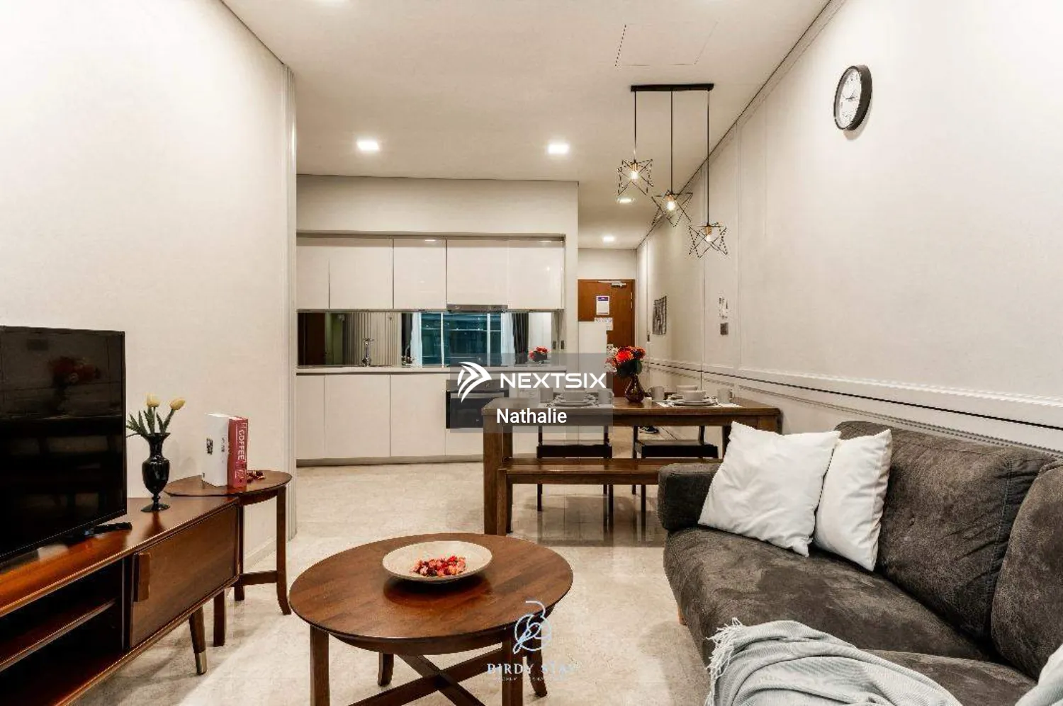 Condominium floor plan - Image 6