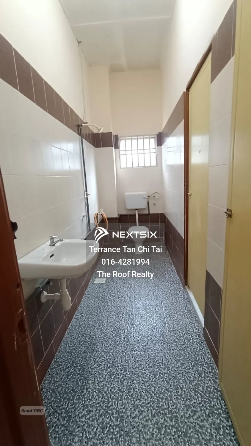 2-sty Terrace/Link House For Rent in Klang Selangor - Image 6