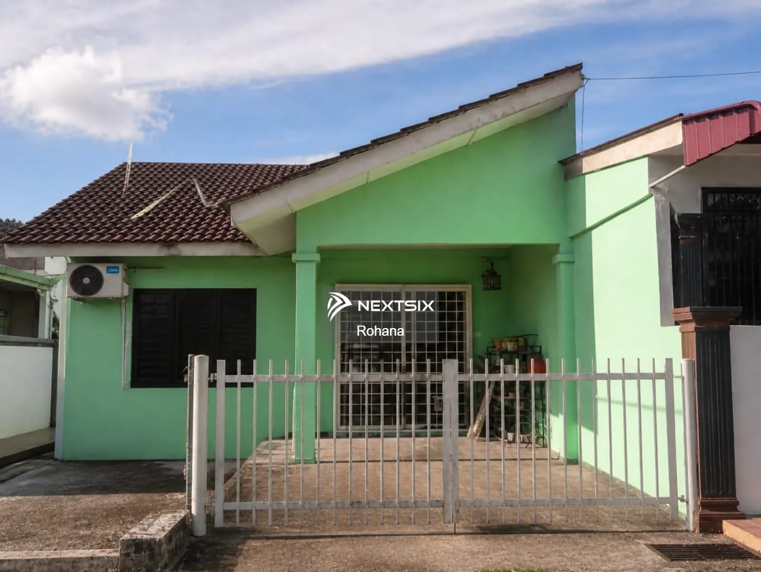 Semi-detached House For Sale in Kuantan Pahang