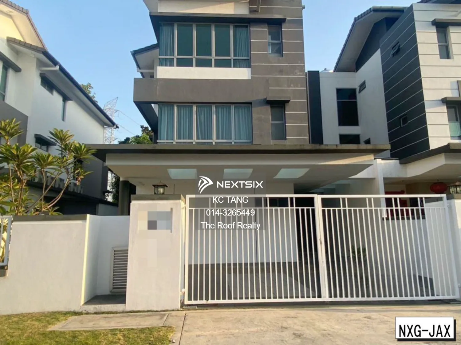 Semi-detached House For Sale in Ambang Botanic Selangor