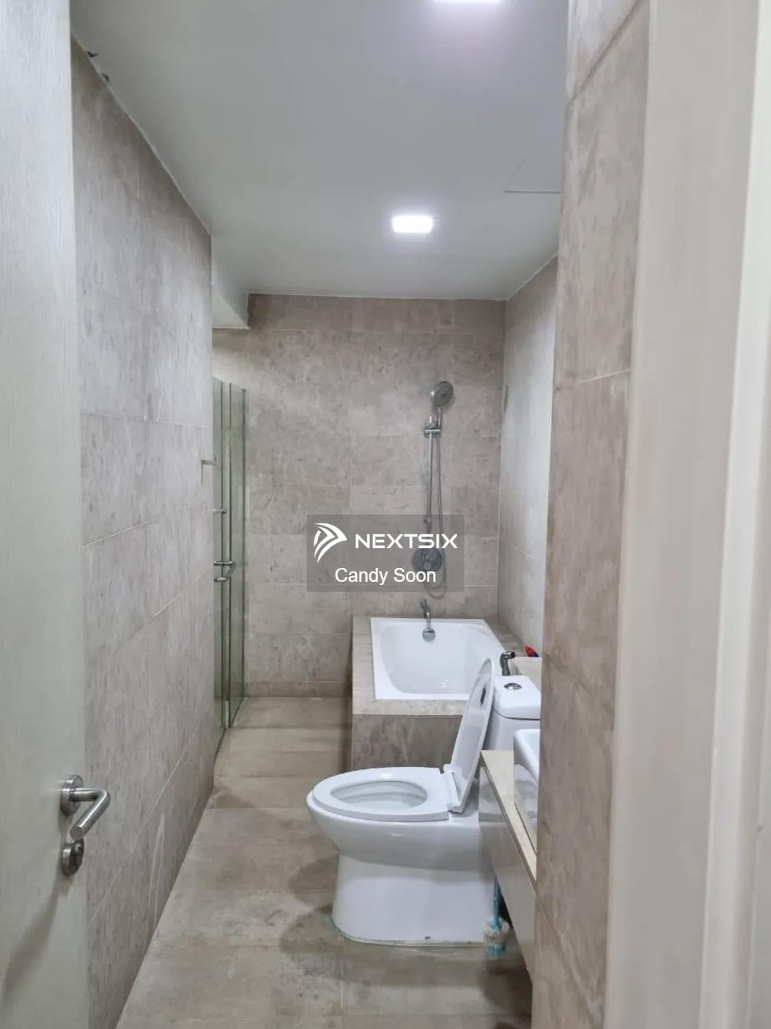 Serviced Residence For Sale in KL City Wilayah Persekutuan Kuala Lumpur - Image 5